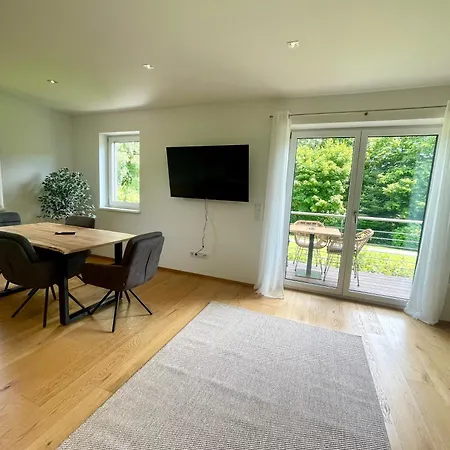 Apartamento Haus Dippel Am Kurpark Inklusive Chiemgaukarte *