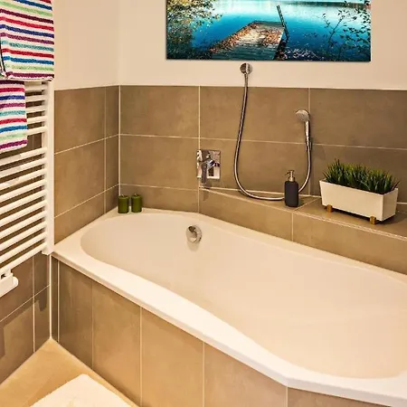Haus Dippel Am Kurpark Inklusive Chiemgaukarte Apartman *