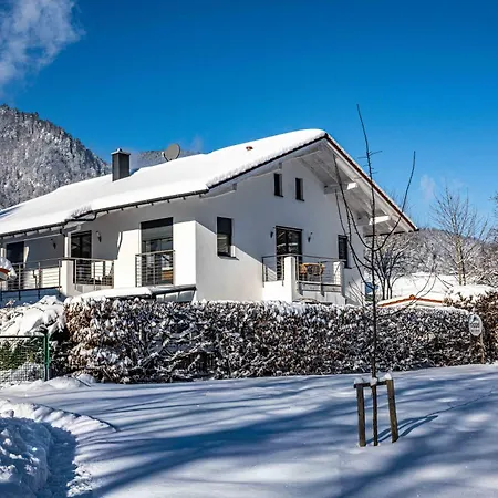 Haus Dippel Am Kurpark Inklusive Chiemgaukarte * Ruhpolding